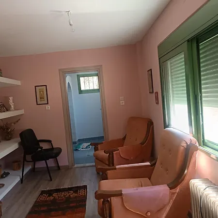 πλατανα αστρους αρκαδίας χωριατικο σπίτι για φυση και ηρεμία Сasa de vacaciones Rounaiika