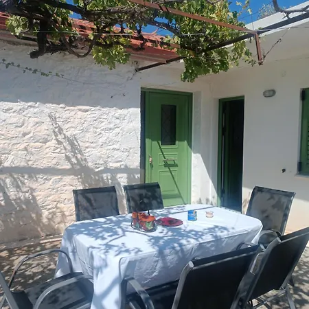 Сasa de vacaciones πλατανα αστρους αρκαδίας χωριατικο σπίτι για φυση και ηρεμία Rounaiika